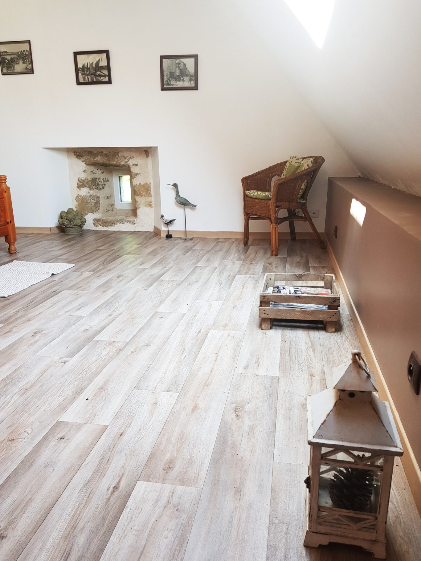 Chambre parentale avec lit parapluie à disposition
